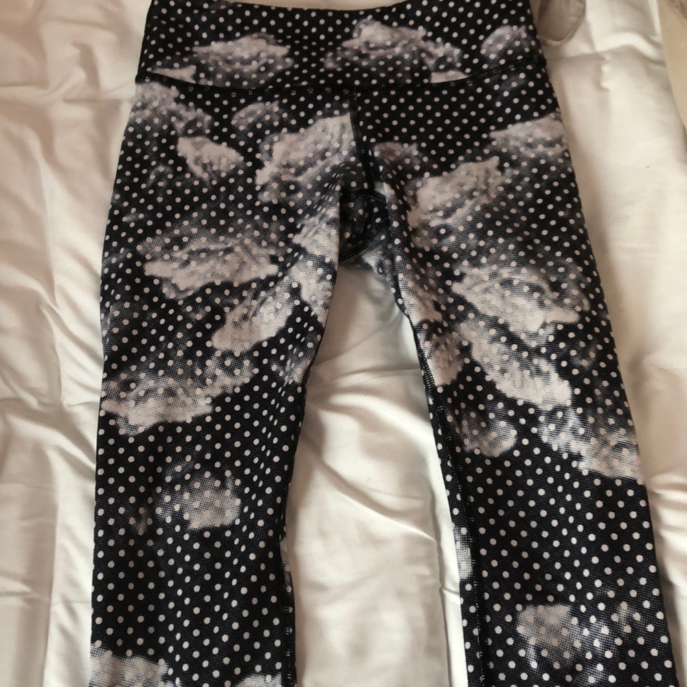 lululemon size 4 leggings